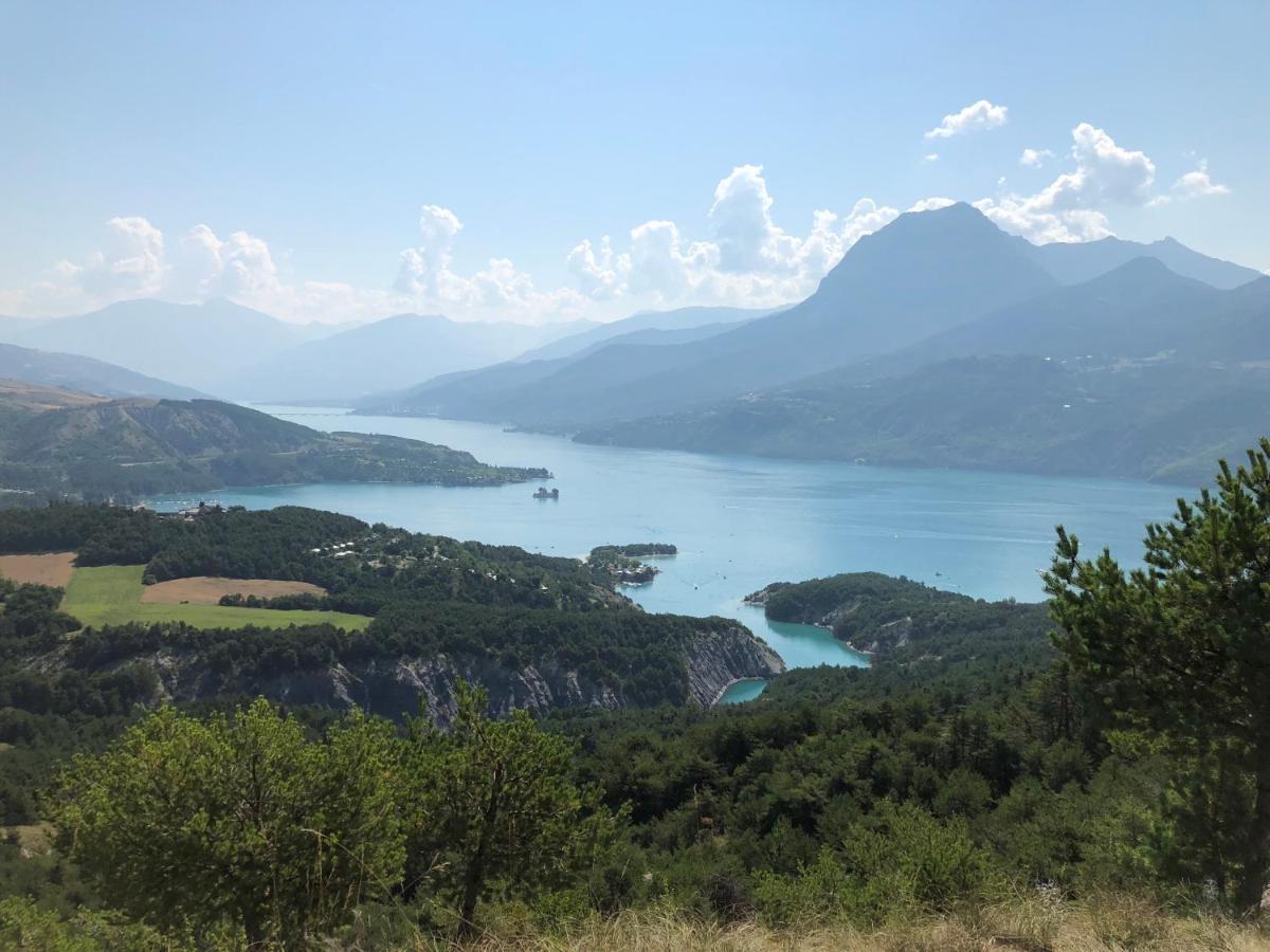 Embrun - Appartement 4/6 Personnes Avec Exterieurs Bagian luar foto